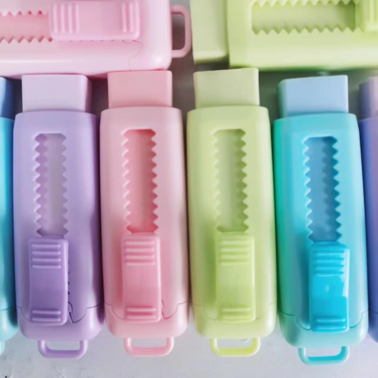 High-Quality Push-Pull Retractable Eraser for Students, Kids, No Residue, No Dust