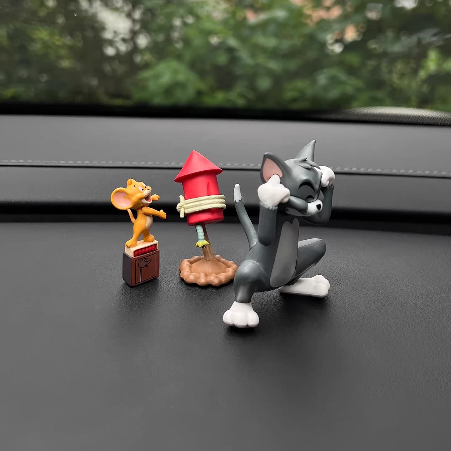 New Rocket Cat and Mouse Car Ornament Cute Figure Car Decoration Desktop Doll Ornament Tom and Jerry Plush Toy