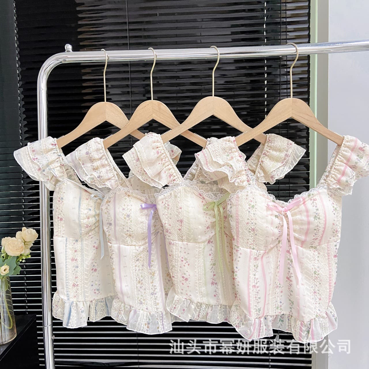 Pure Desire Sweet Pastoral Style Camisole Small Vest Women Summer Small Puff Sleeve Floral Bustier Top Lace Back Beauty