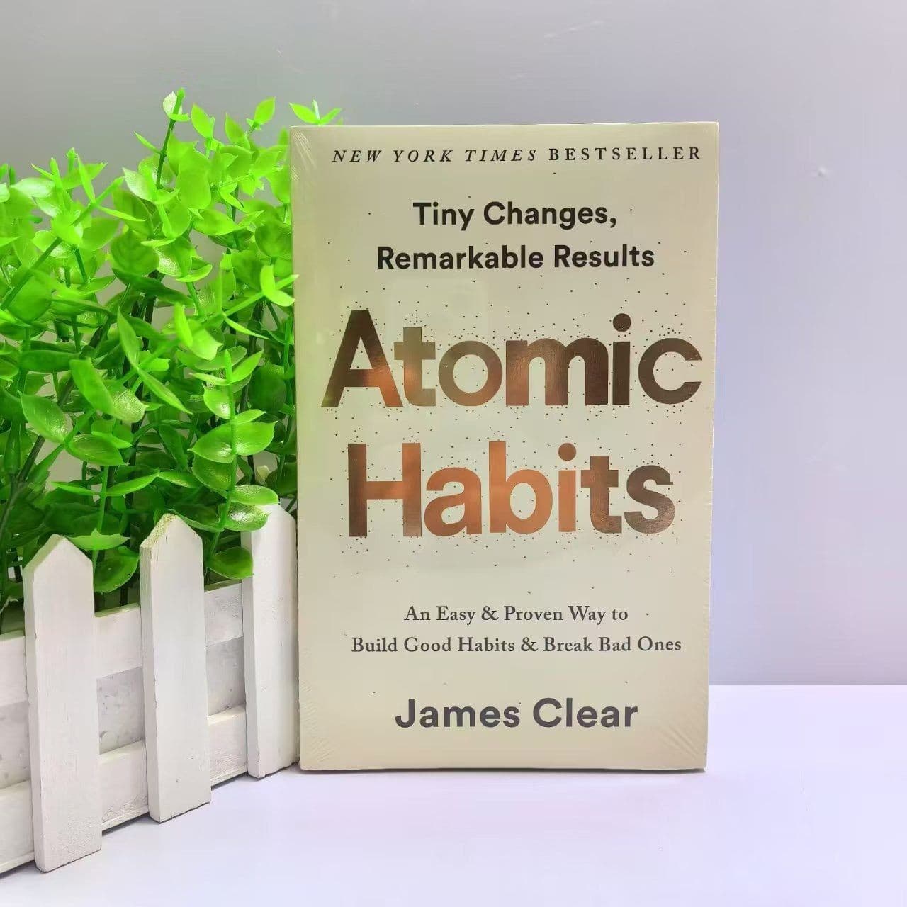 Atomic Habits: An Easy & Proven Way to Build Good Habits & Break Bad Ones (English Edition)