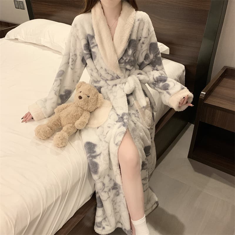 Coral Fleece Bathrobe for Women, Autumn/Winter Thick Premium Ladies Robe, Long Sleeve Flannel Pajamas Homewear