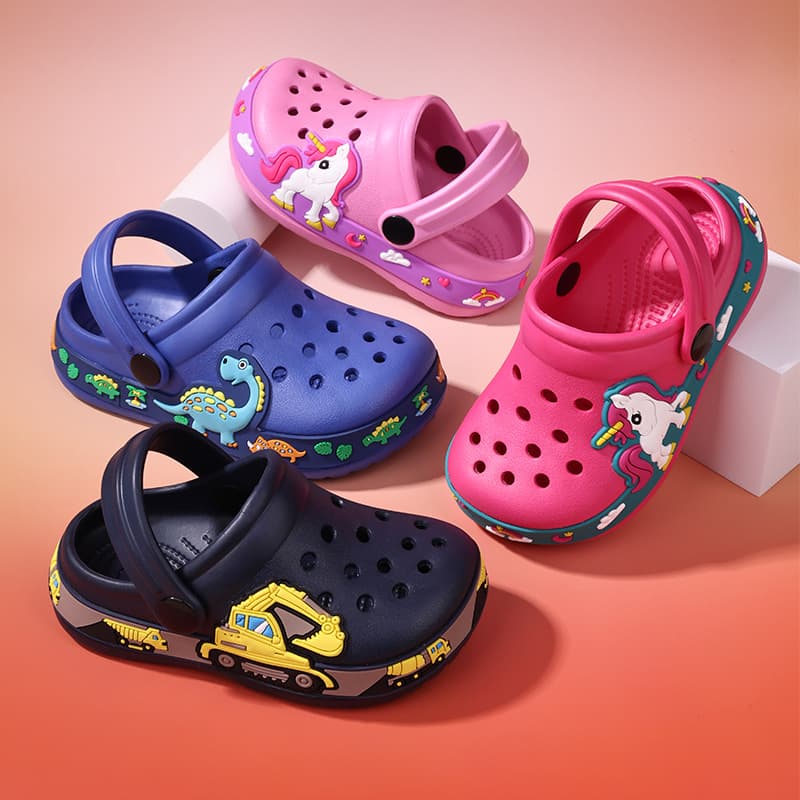 Children's Hole Shoes Wholesale Unisex Summer Fashion Beach Slippers Soft-Sole Breathable Large Children Dinosaur Sandals