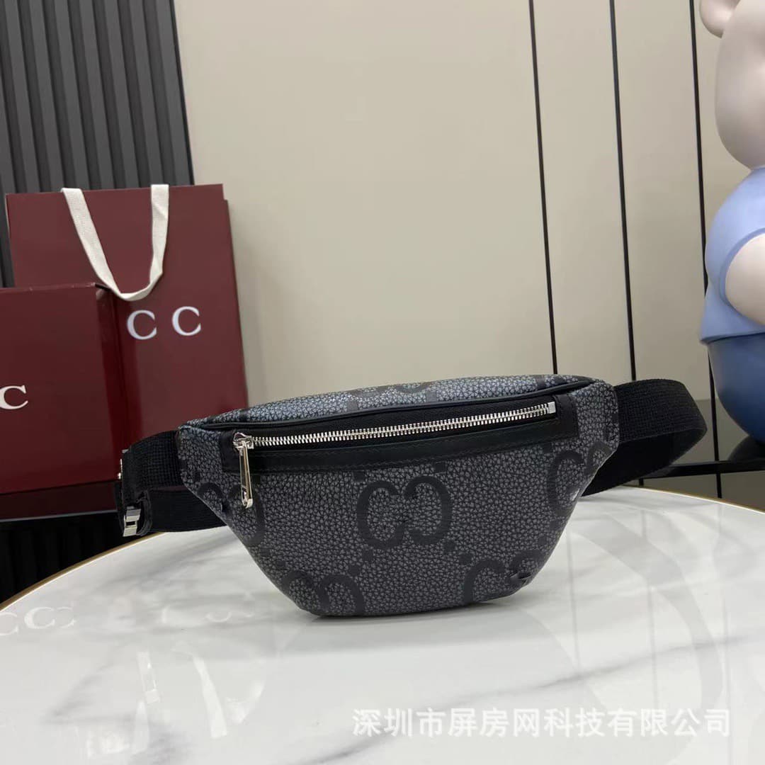 Stylish and Versatile Gucci Small Waist Bag Men's Chest Bag Crossbody Bag Genuine Leather Embossed Cowhide Commute
