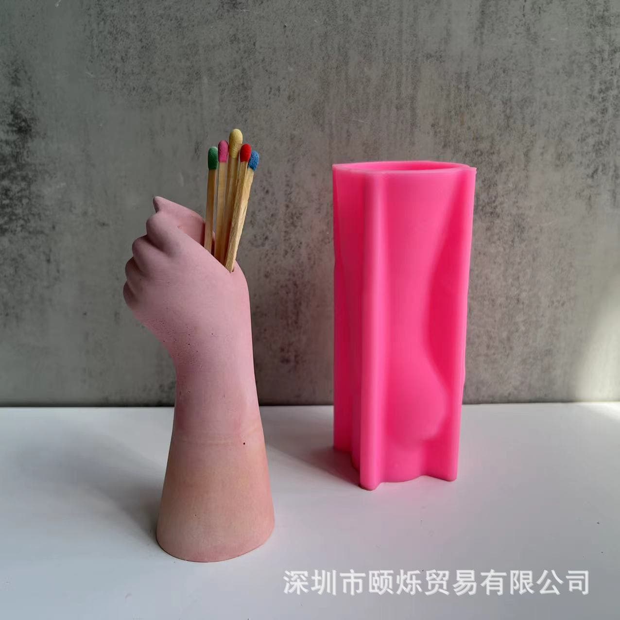 Arm-Hugging Silicone Vase Mold Succulent Planter Cement Silicone Mold Epoxy Resin Plaster Concrete Mold
