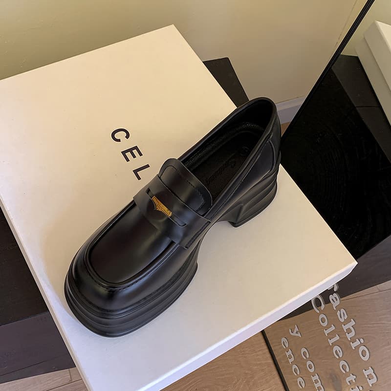 Platform Height-Increasing Coin Loafers Women 2024 New British Retro Platform Chunky Heel Leather Shoes Black Flats