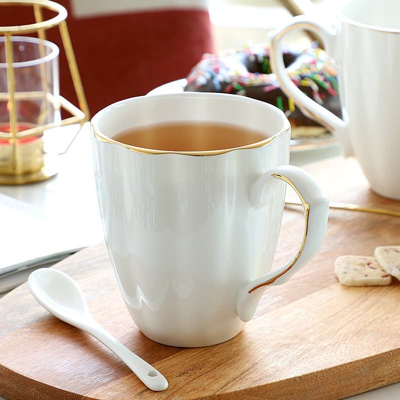 Creative simple embossed gold-rimmed bone china mug coffee cup Office casual afternoon tea cup ceramic cup