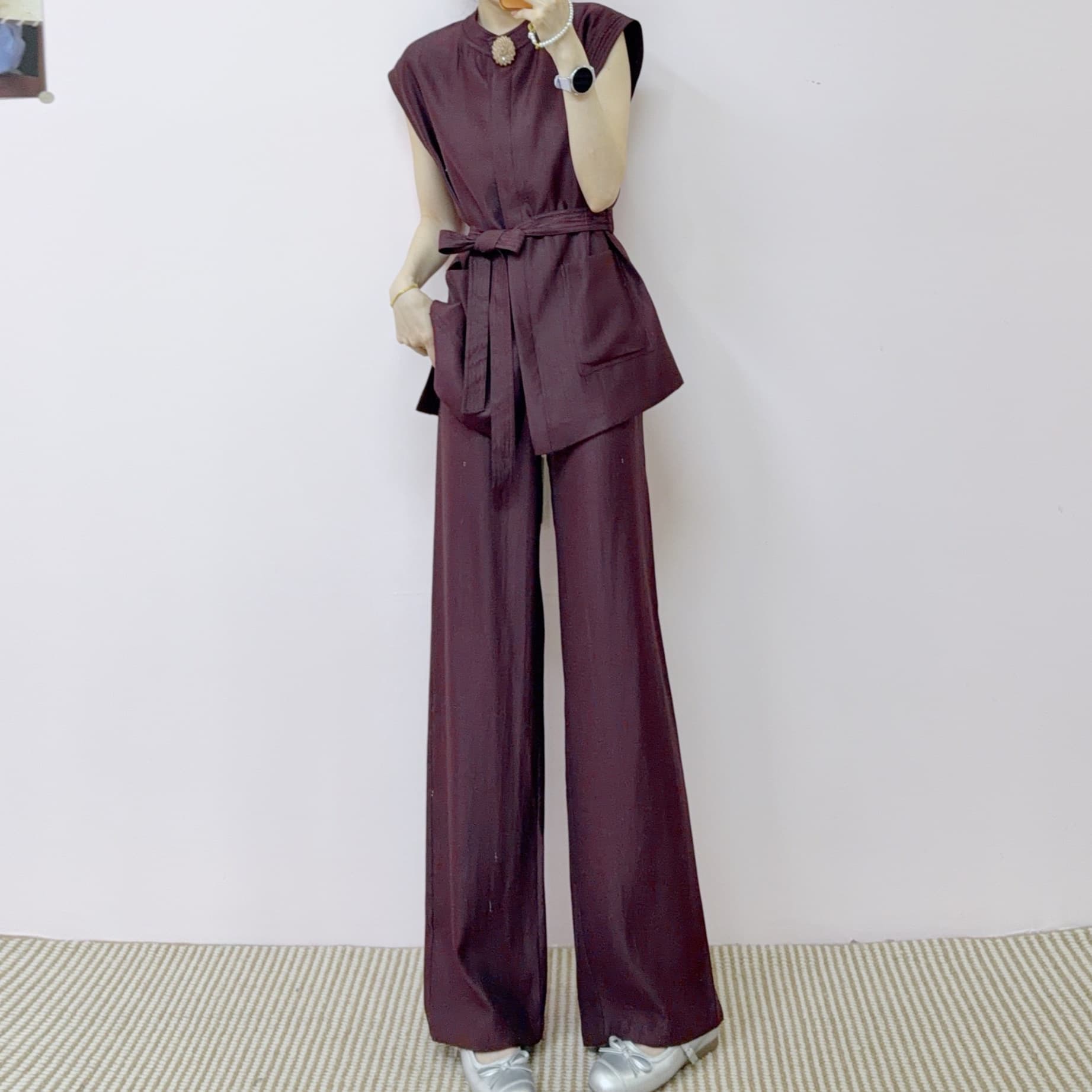 2026 Summer New Fashionable Slim Fit Sleeveless Top + Straight Leg Pants Two-Piece Set 802