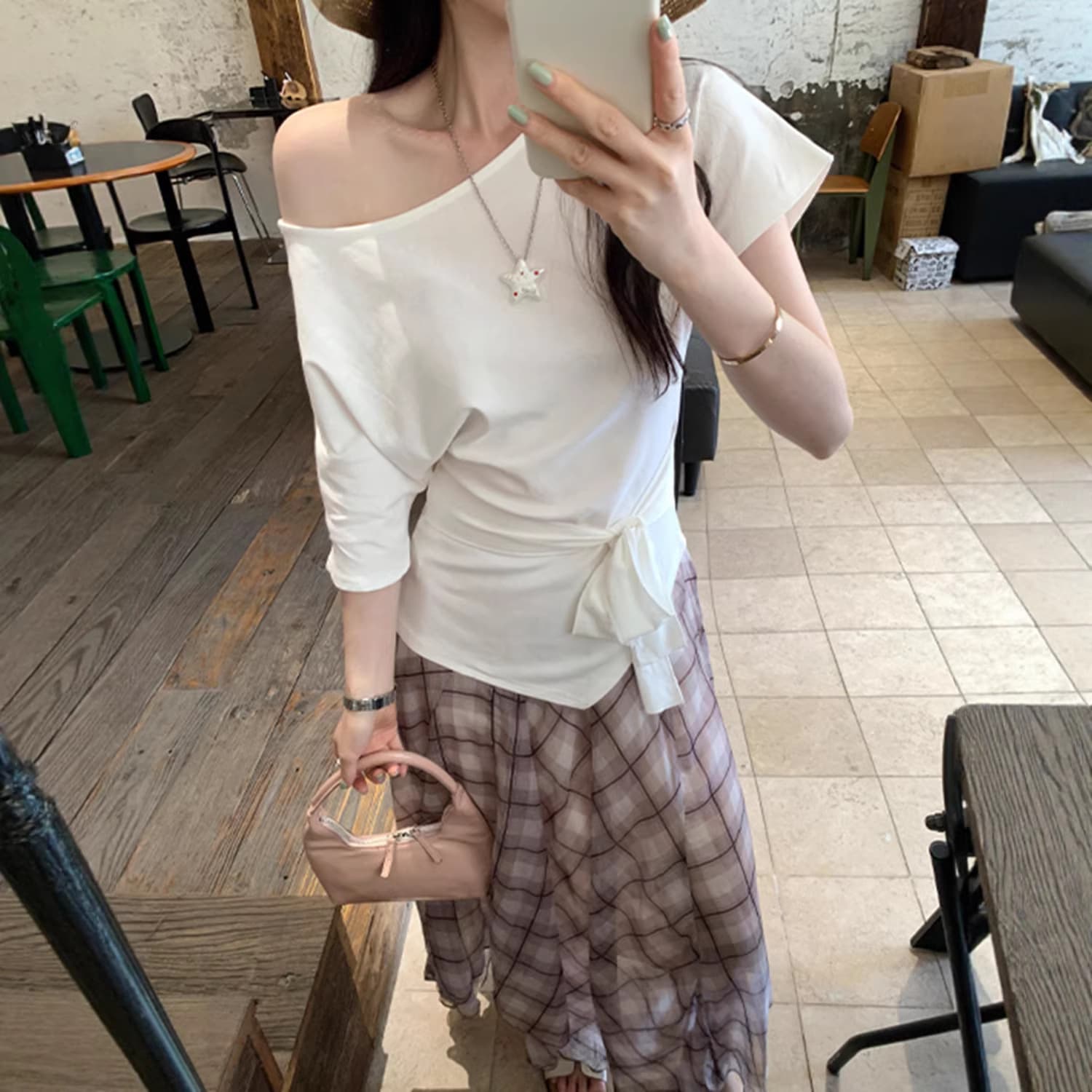 Pure and Sexy Style Slim Fit White Asymmetrical Short Sleeve T-Shirt for Women, New Summer Tie-Waist Slimming Off-Shoulder Top
