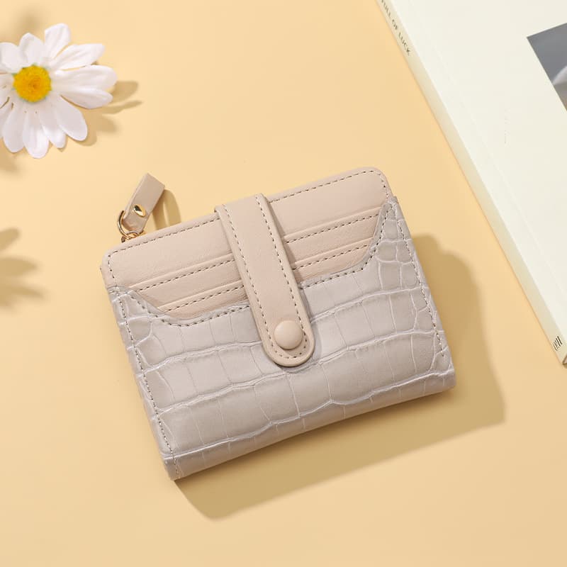 New Korean-Style Women's Wallet with Crocodile Pattern, Short Zipper Coin Purse with Clasp, Large Capacity Wallet with Color-Blocking Storage