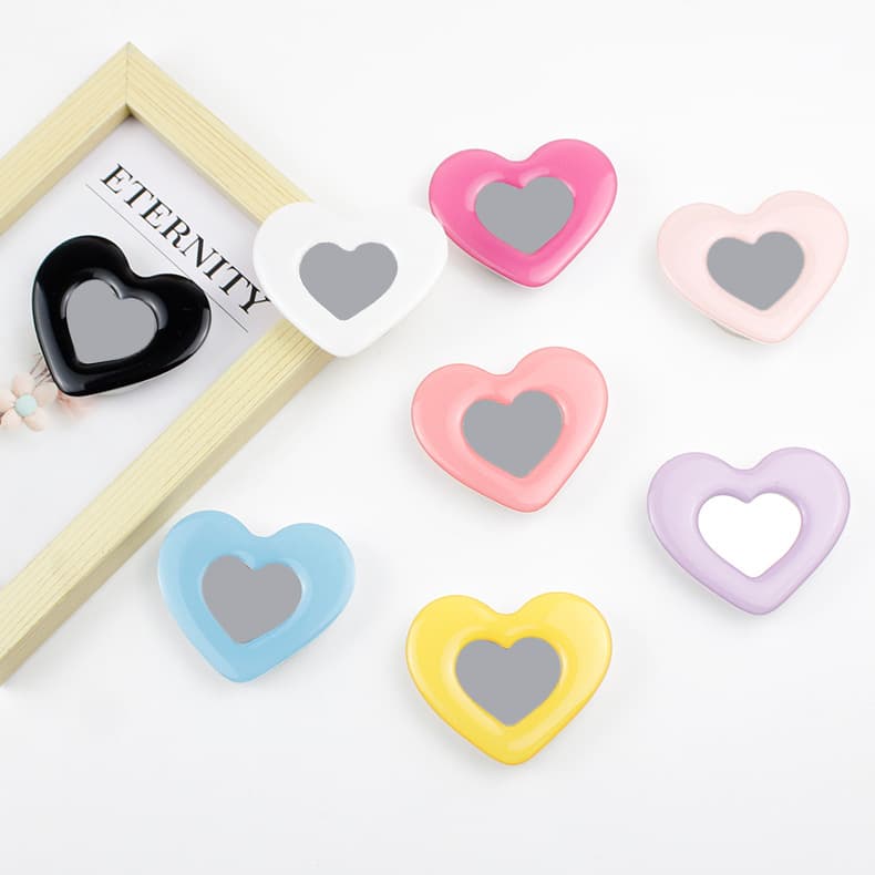 New Heart-Shaped Air Cushion Stand for Men and Women, Creative Movie Watching Phone Accessory, Retractable and Foldable Stand