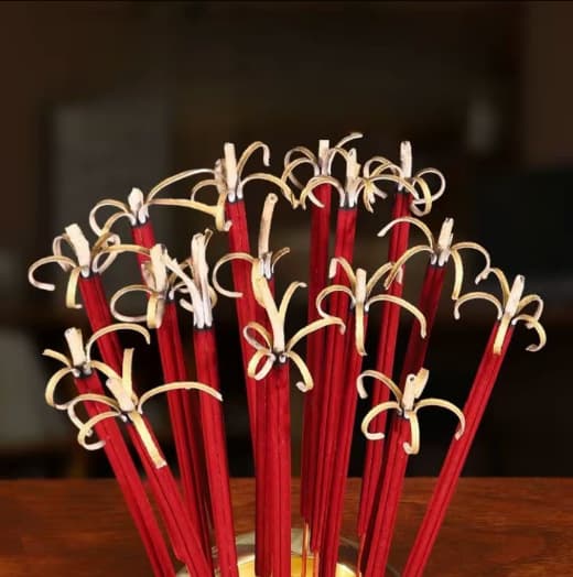 Flowering fragrance, blooming wealth fragrance, Buddhist incense, Guanyin prayer incense, temple incense, household Buddhist incense, sandalwood lotus incense, god worship incense