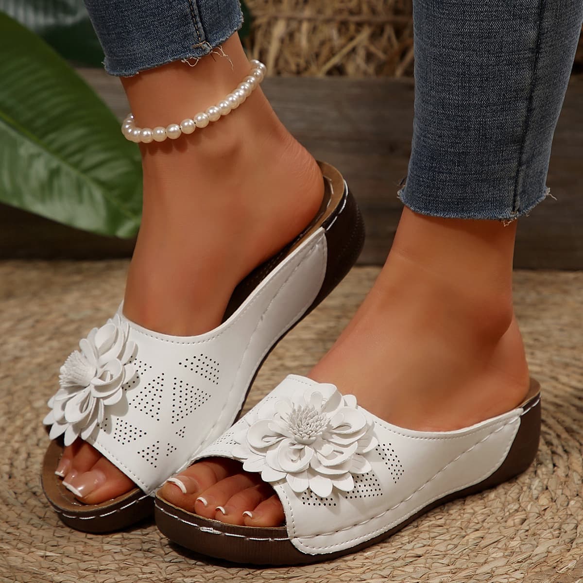 Women's Large Size Wedge Sandals Summer Hot Sale Thick Bottom Platform Slippers Home Slip-On Casual Leisure Polyurethane