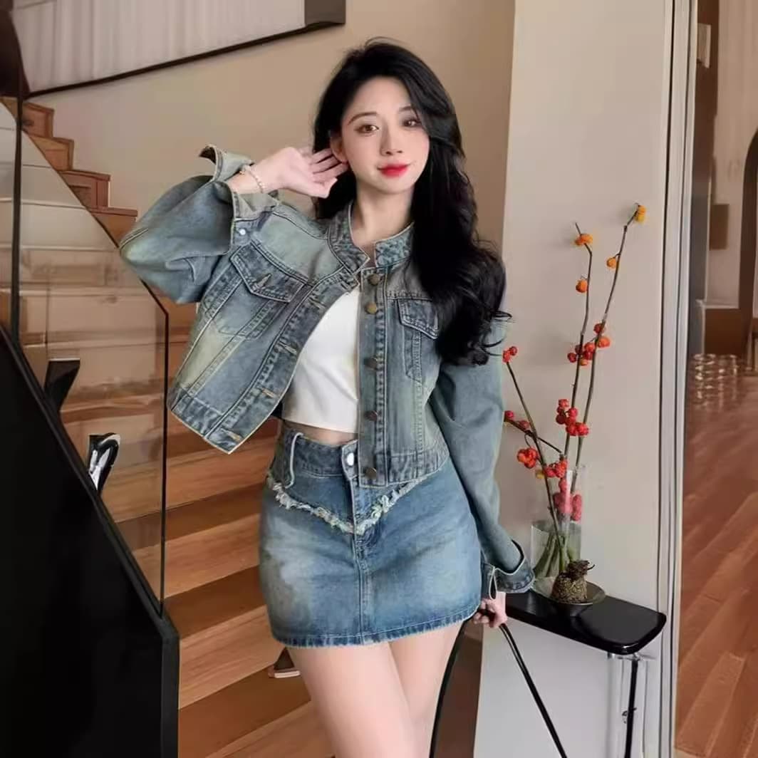 Vintage Blue Petite Denim Jacket for Women 2026 Spring Autumn New Design Fashion Slim Fit Top Jacket Women Trend