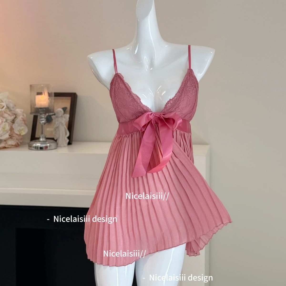 French-Style Sexy Nightgown, New Pure Desire Deep V-Neck Sweet Bow Retro Pleated Strap Dress, Home Wear Sleepwear