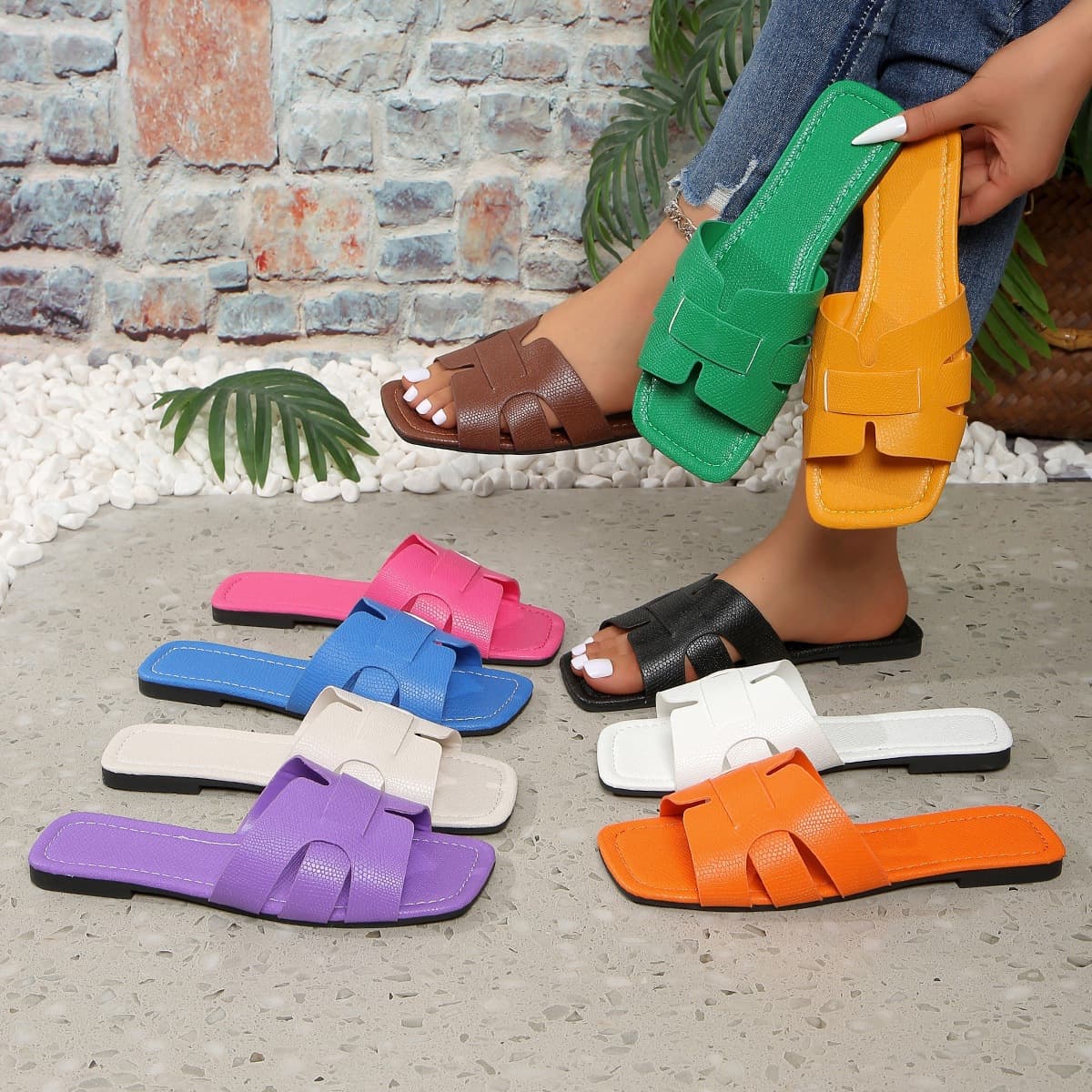 Large Size Solid Color Lightweight Flat Bottom Sandals Women's Southeast Asia Cross-Border Outdoor Beach Cool Slippers