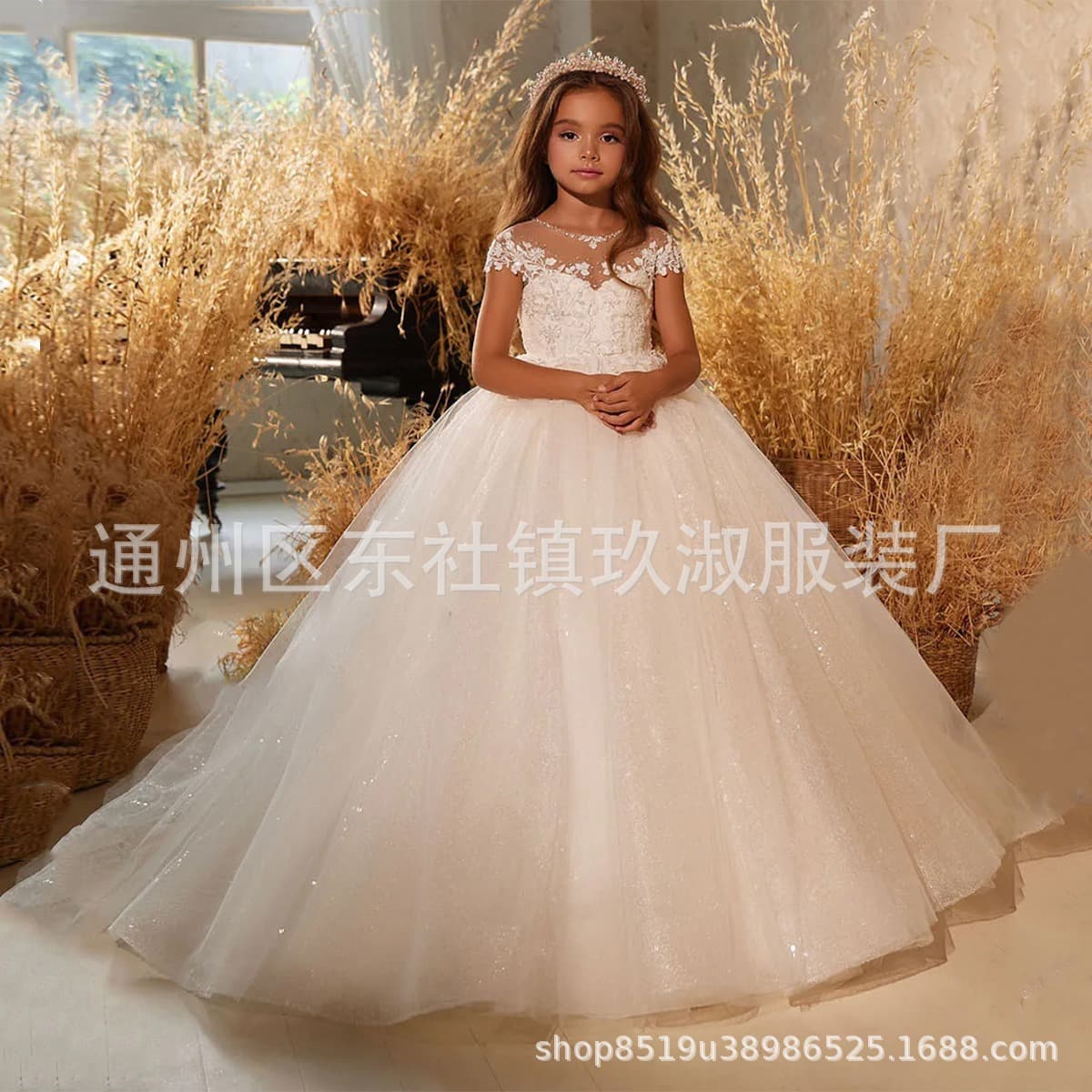Custom Long Sleeve Flower Girl Wedding Dress with Train, Applique, Tulle Ball Gown for Banquet Party Performance, Sparkly Wow Effect