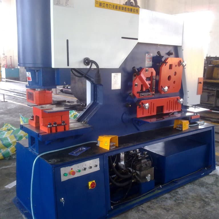 Large Hydraulic Punching and Shearing Machine 40 Type Forging Machine Punching and Shearing Machine Multi-Function Combined Punching and Shearing Machine