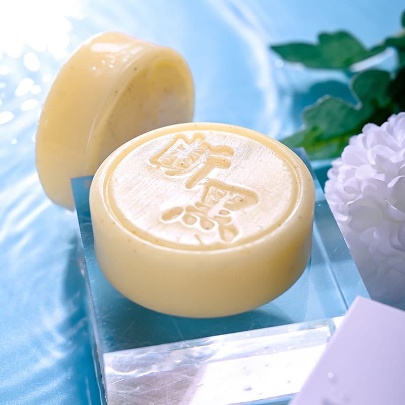 Foreign Trade Black Soap Handmade Soap Internet Sensation Popular Essential Oil Soap Factory Ready Stock Soap Pure Handmade Oil Control Deep Cleansing