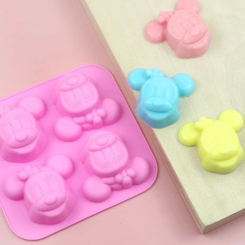 Xunwei In Stock 4-Piece Cartoon Mouse Silicone Mooncake Mold Baking Silicone Cake Mold DIY Soap Mold