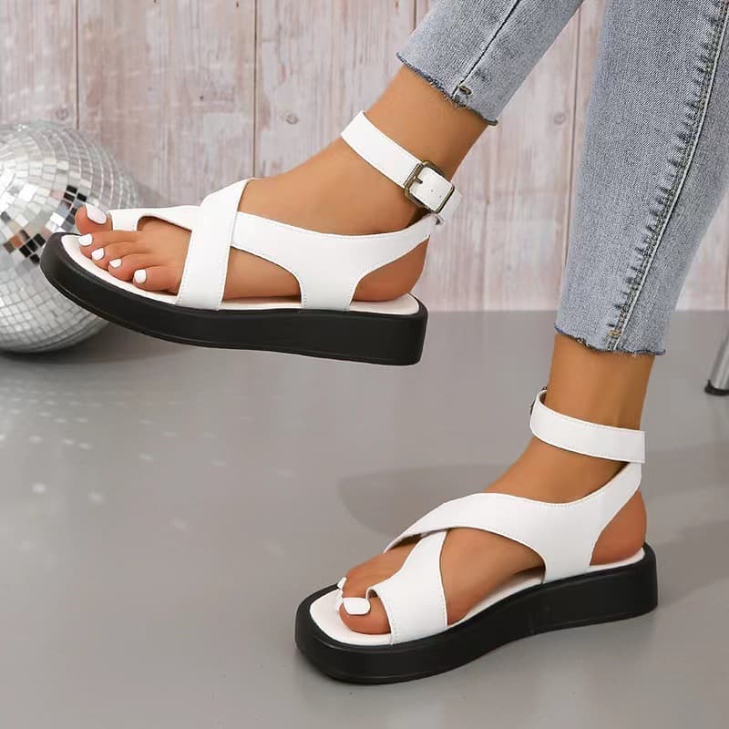 Women's Sandals 2023 New Large Size Open Toe Polyurethane Platform Casual Roman Style Outer Piercer Foot Buckle Sandals