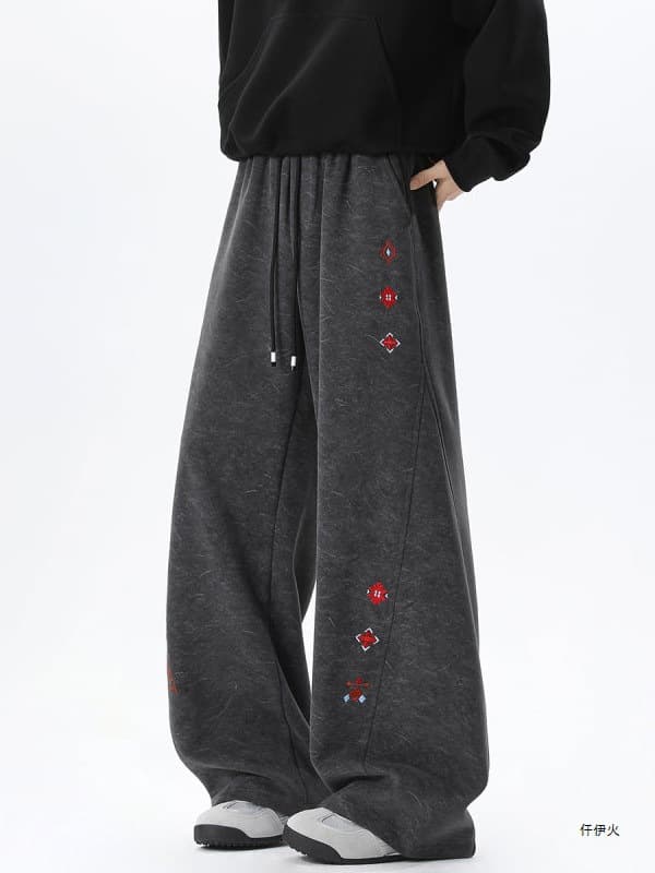 American Streetwear High Street Wide Leg Pants Men Spring Autumn Loose Fit Straight Leg Pants Men Tie-Dye Patchwork Embroidery Sweatpants