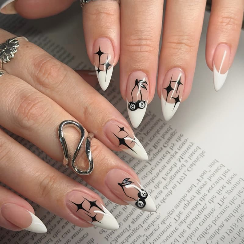 Export Wearable Nails Sweet-Cool Style Alphabet Nails Hot Black White Fake Nails Simple French Style Manufacturer Wholesale