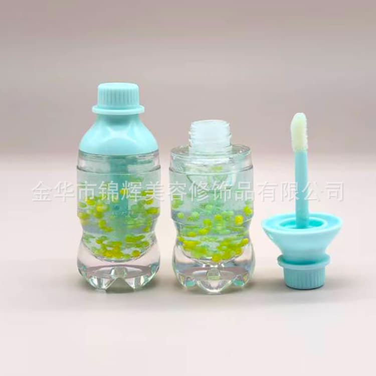 Lip gloss for beverage cups and children, for export only.