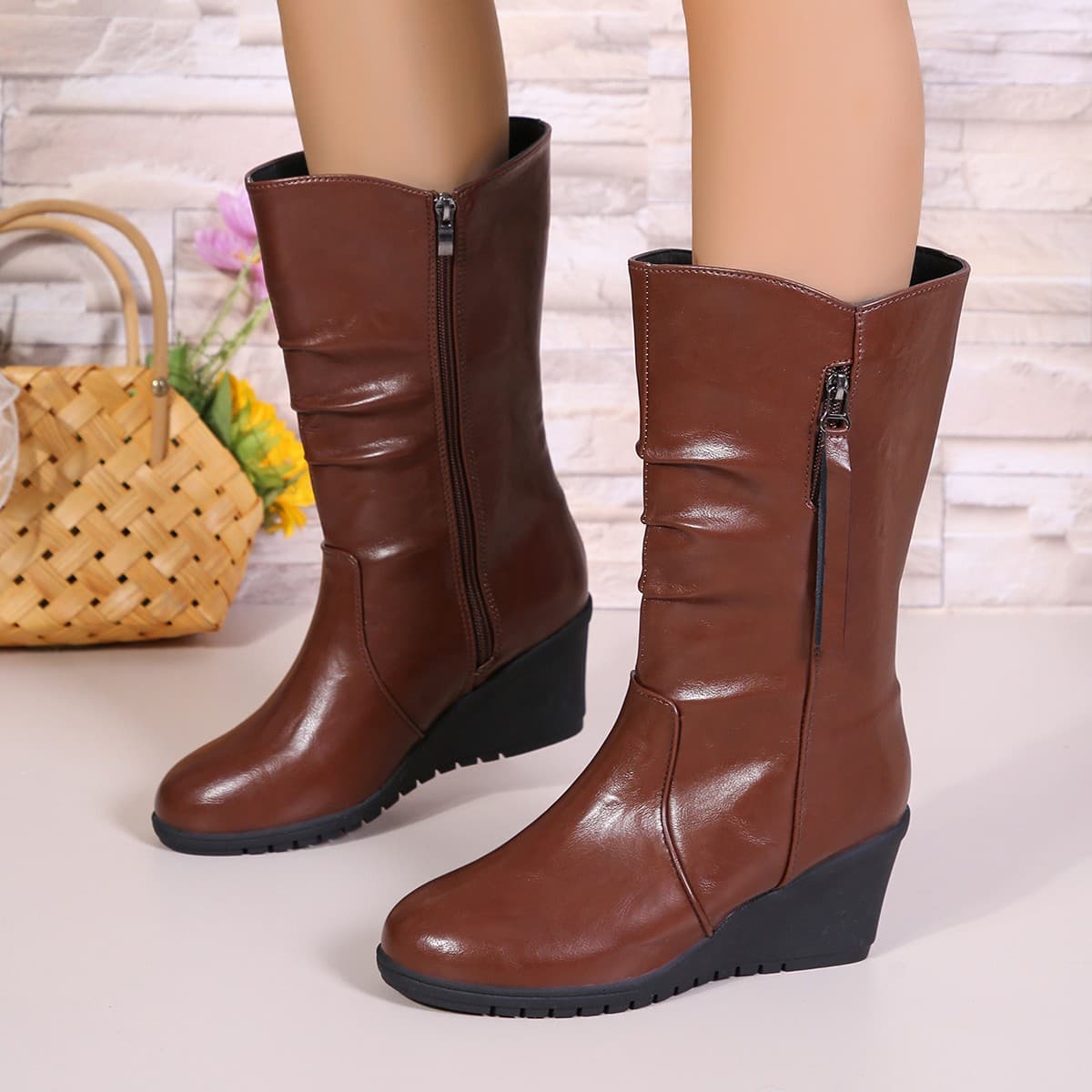 Wholesale 2026 European and American Autumn Winter Women's Boots, Pleated Short Boots, Martin Boots, Wedge Heel High Heel Boots, Export Boots