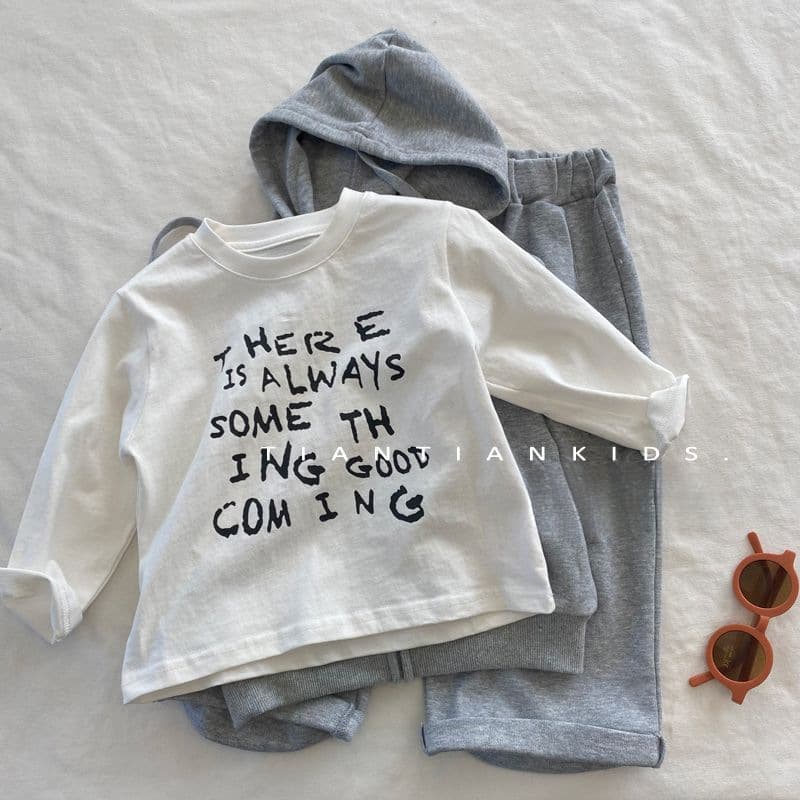 Chunqiu Kids White Comfortable Long Sleeve Letter Print T-Shirt for Boys and Girls Baby Bodysuit 0031A085