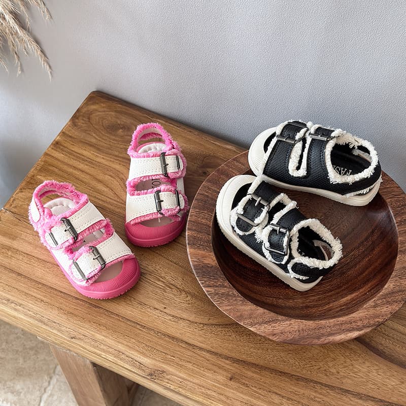 Girls' Slippers Summer Outdoor Wear 2026 New Style Fashionable Birkenstock Sandals for Big and Medium Girls Trendy One-Strap Slides