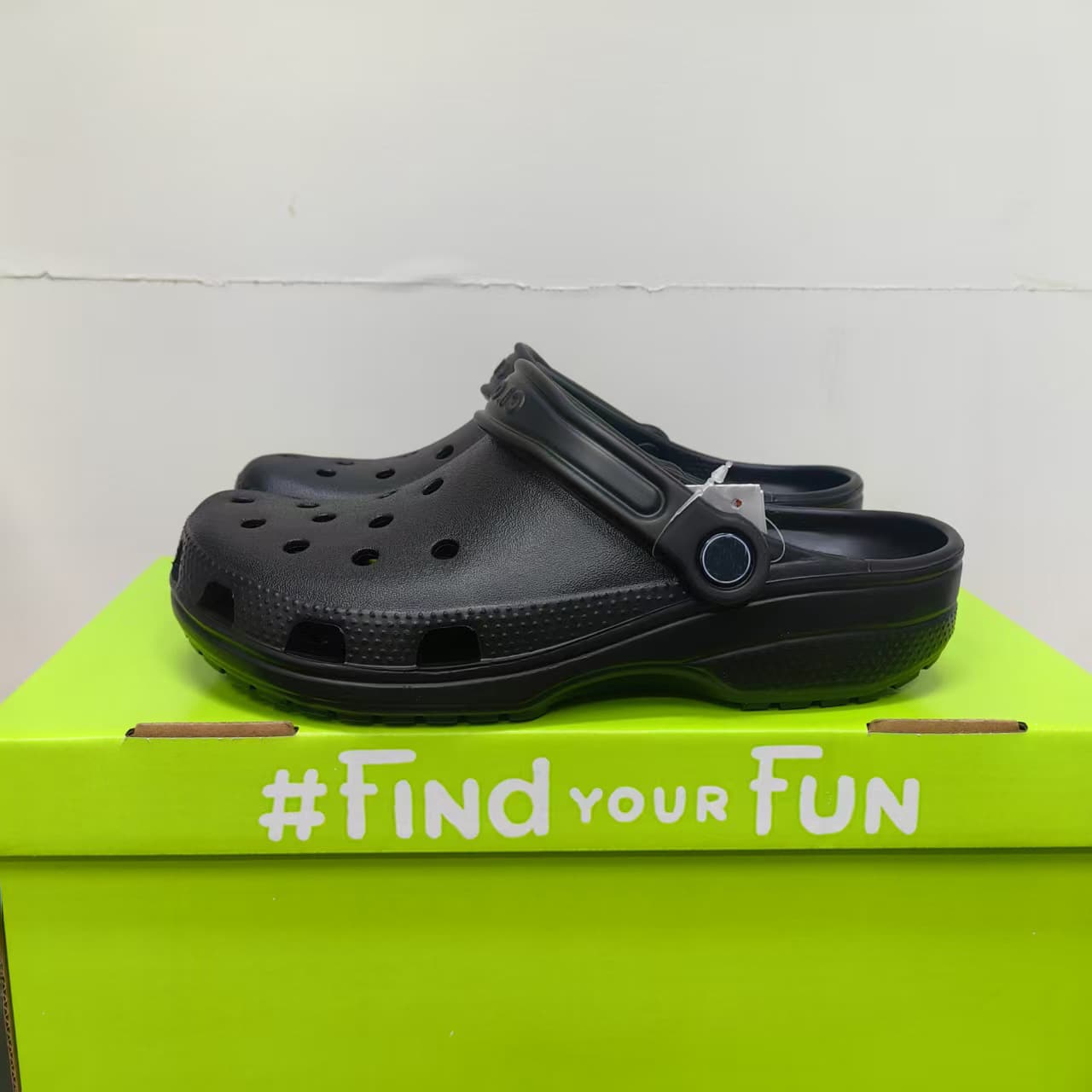 Children's Croc Sandals Boys Girls 2025 New Soft Sole Home Anti-Slip Parent-Child Outdoor Beach Slippers