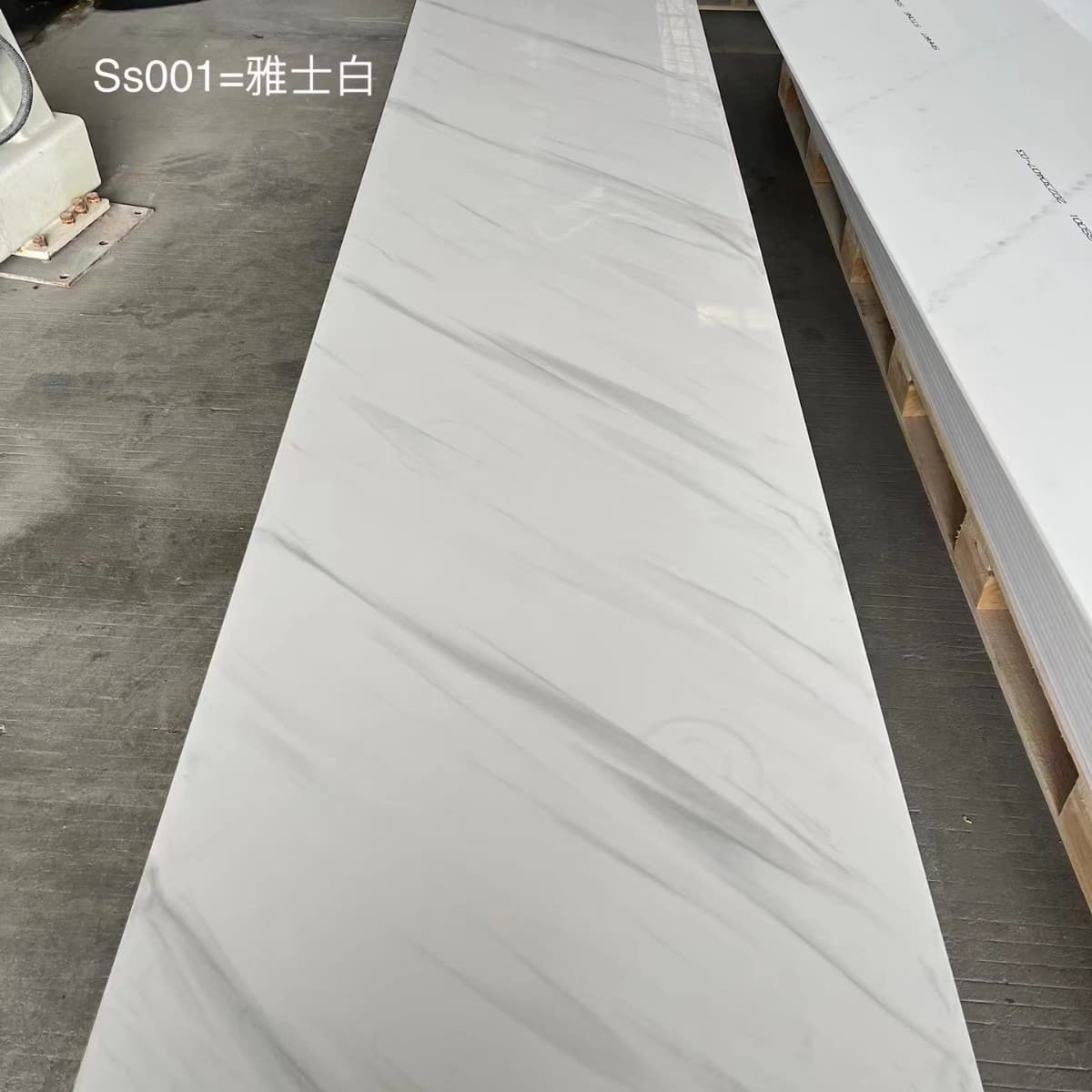 Guangdong Manufacturer Hot-Bent Curved Artificial Stone, Corian Pure Acrylic, Cylinder Veneer Stone