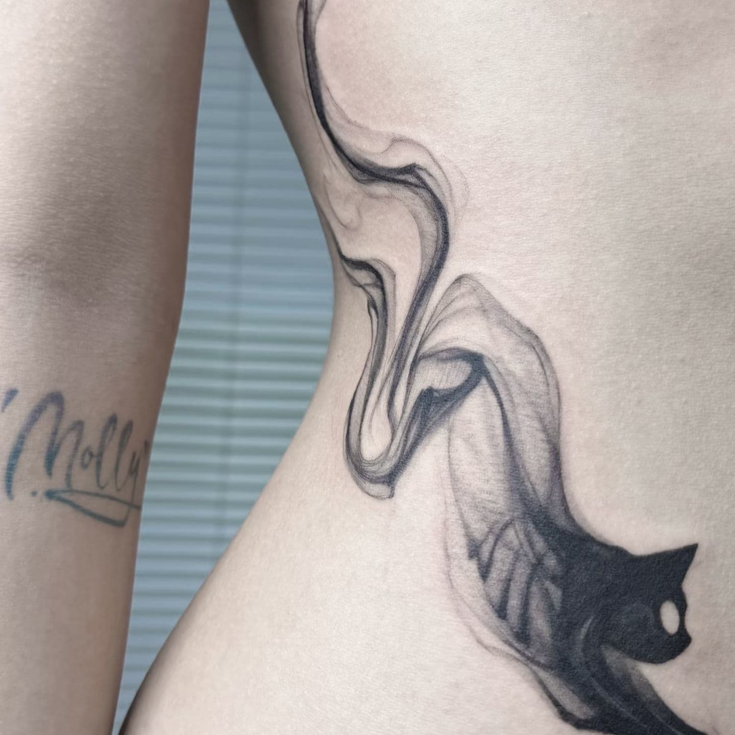 Smoke Shadow Meow Trace Herbal Tattoo Sticker Waist Hand Atmosphere Waterproof Long-lasting High-end Semi-simulated Tattoo for Men