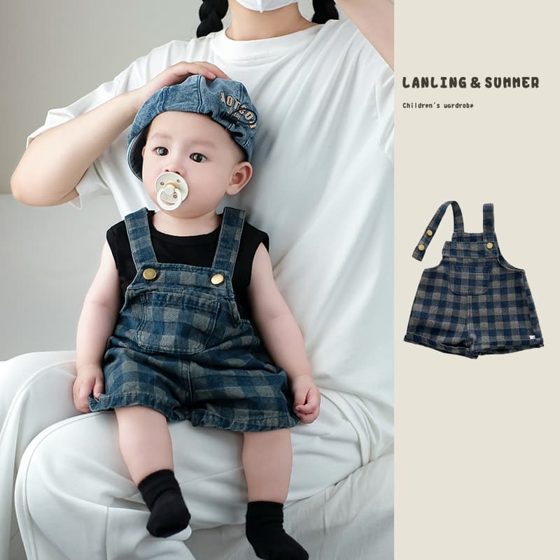Korean-style Baby Boy Summer 2026 New Style Suspender Shorts, Infant Cool Trendy Plaid Casual Knee-length Shorts