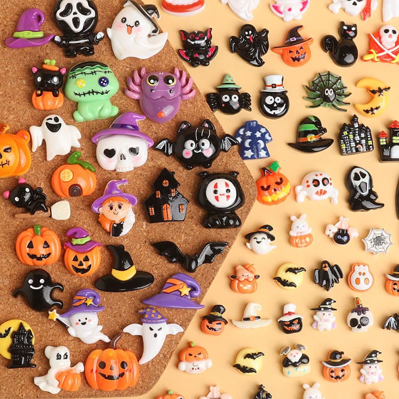Cross-border New Halloween Resin Accessories Assorted DIY Cartoon Funny Ornaments Keychain Pendant Croc Charms