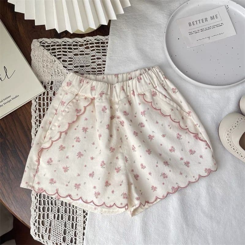 Korean children's clothing girls floral pants 2024 summer new style infant and baby cute shorts girls casual pants