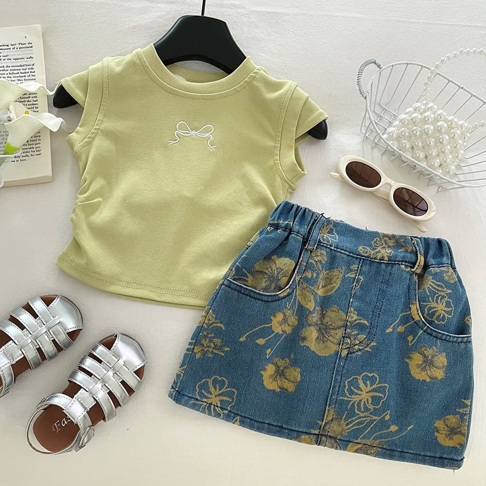 Girls Summer Denim Skirt Set 2026 New Short Sleeve Hollow-Out T-Shirt Printed Skirt Two-Piece Set Trendy