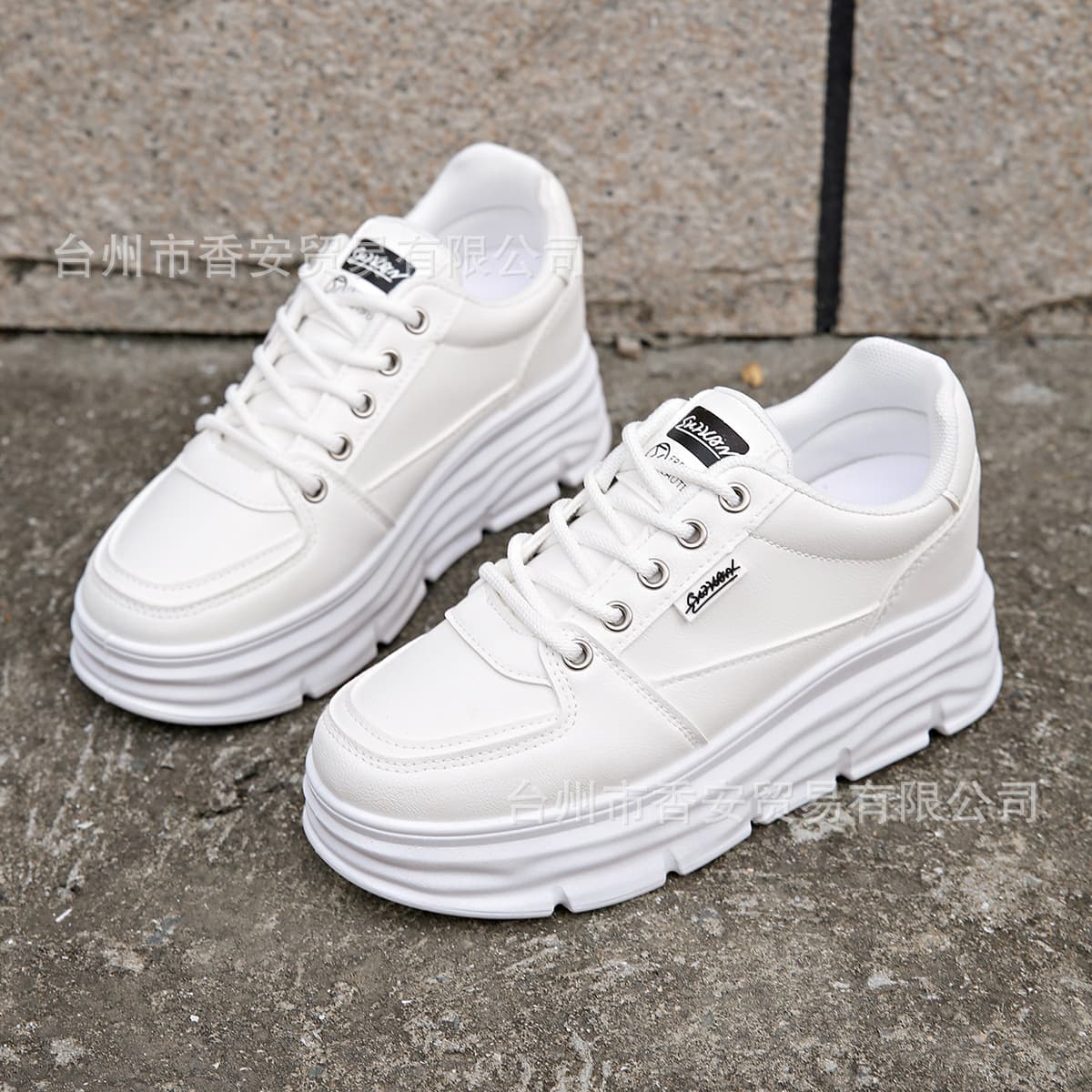 2024 summer and autumn new thick-soled inner heightening student milk cat casual and versatile cross-border foreign trade large size sports shoes