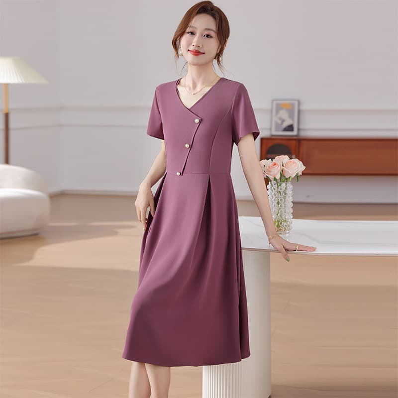 Middle-aged Mother Summer Chiffon Dress, New Summer Style for Middle-aged and Elderly Women, Slimming Waist Design, Southeast Asian Style