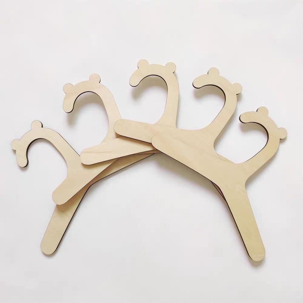 Creative children's clothes hanger baby bear wooden clothes hanger shopping mall display home clothes hanger DIY children's room wooden clothes hanger