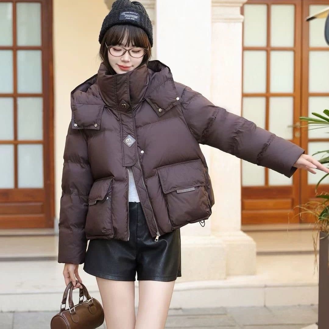 Fashionable and Chic Lightweight Short Puffer Coat for Women 2025 Winter New Casual Loose Petite Hooded Warm Jacket