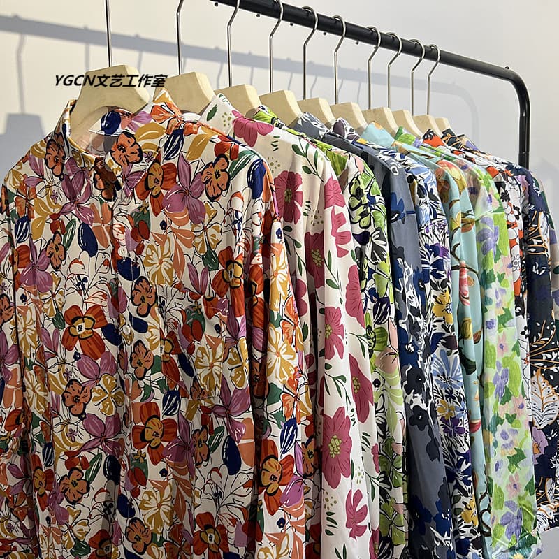 Hong Kong Retro Printed Long-Sleeve Shirt for Men and Women, Cool and Relaxed Fit, Droopy Texture, Unique Couple Shirt Jacket