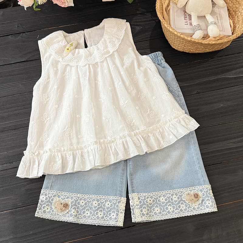 Summer girls new embroidered cherry sleeveless shirt baby girl fashionable clothes children's tops children's clothing trendy