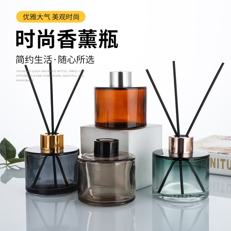 DIY rattan volatile glass bottle colored glass aromatherapy bottle ins style retro bottle fireless aromatherapy bottle