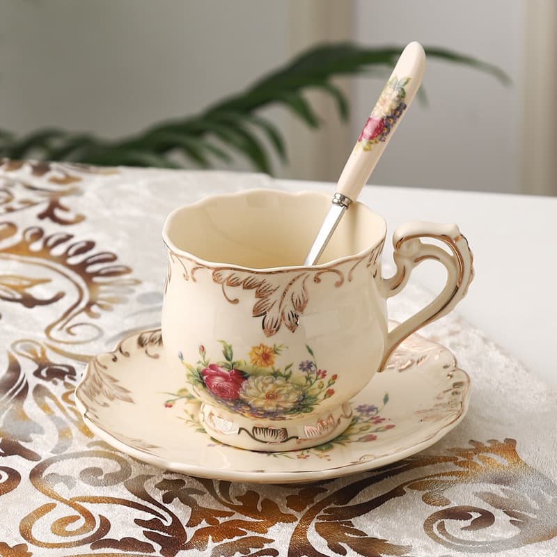 European Style Coffee Cup Set British Afternoon Tea Tea Set Flower Tea Cup Exquisite Household Ceramic Water Cup Wedding Drinkware