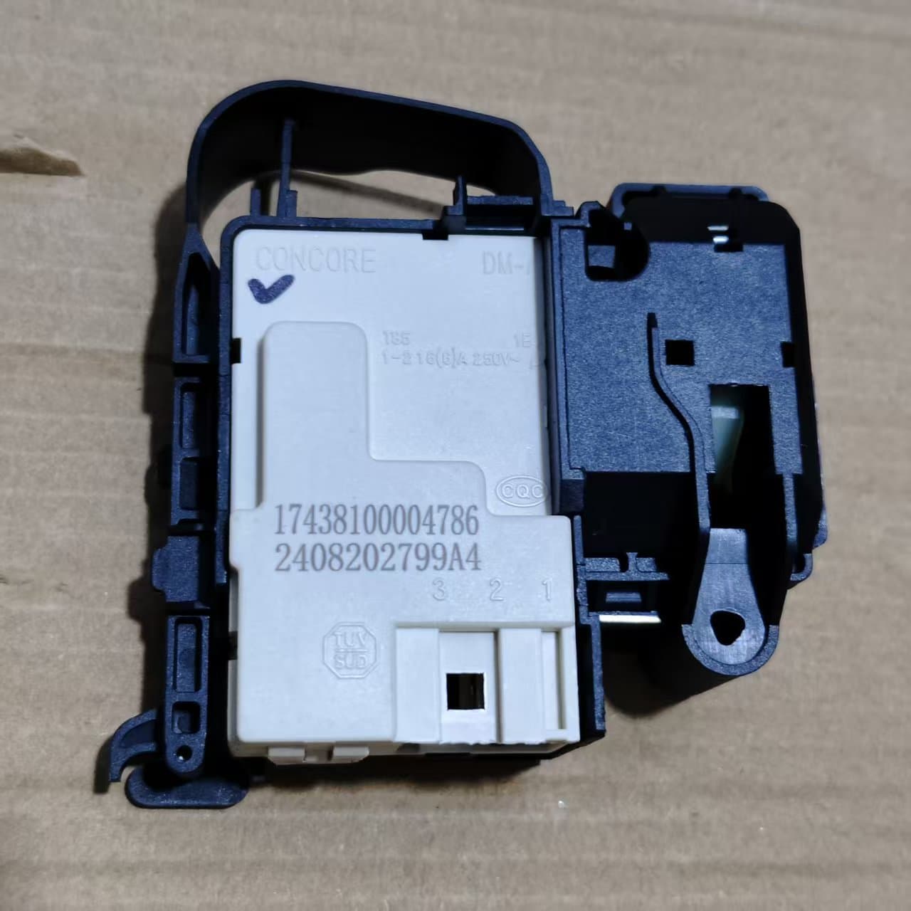 17438100004786 Suitable for drum washing machine electromagnetic lock door switch door lock 17438100004786