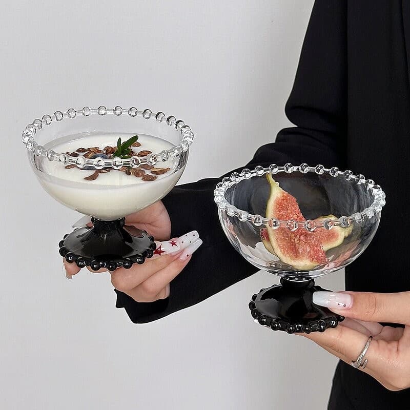 Black rimmed short dessert bowl, ice cream bowl, syrup bowl, glass juice cup, cold drink cup, dessert bowl