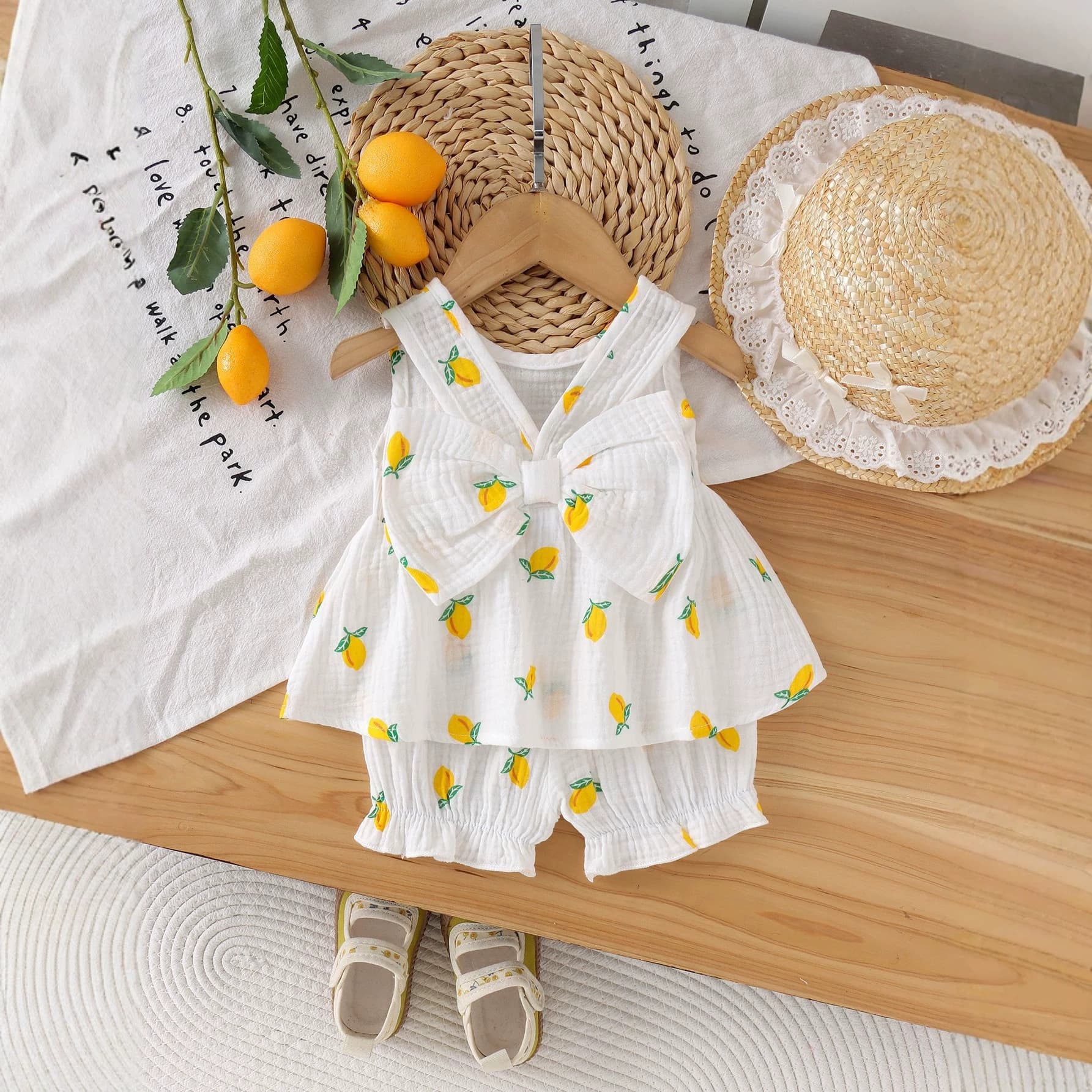 Baby girl lemon printed gauze sleeveless pleated vest top fungus edge lantern shorts summer casual