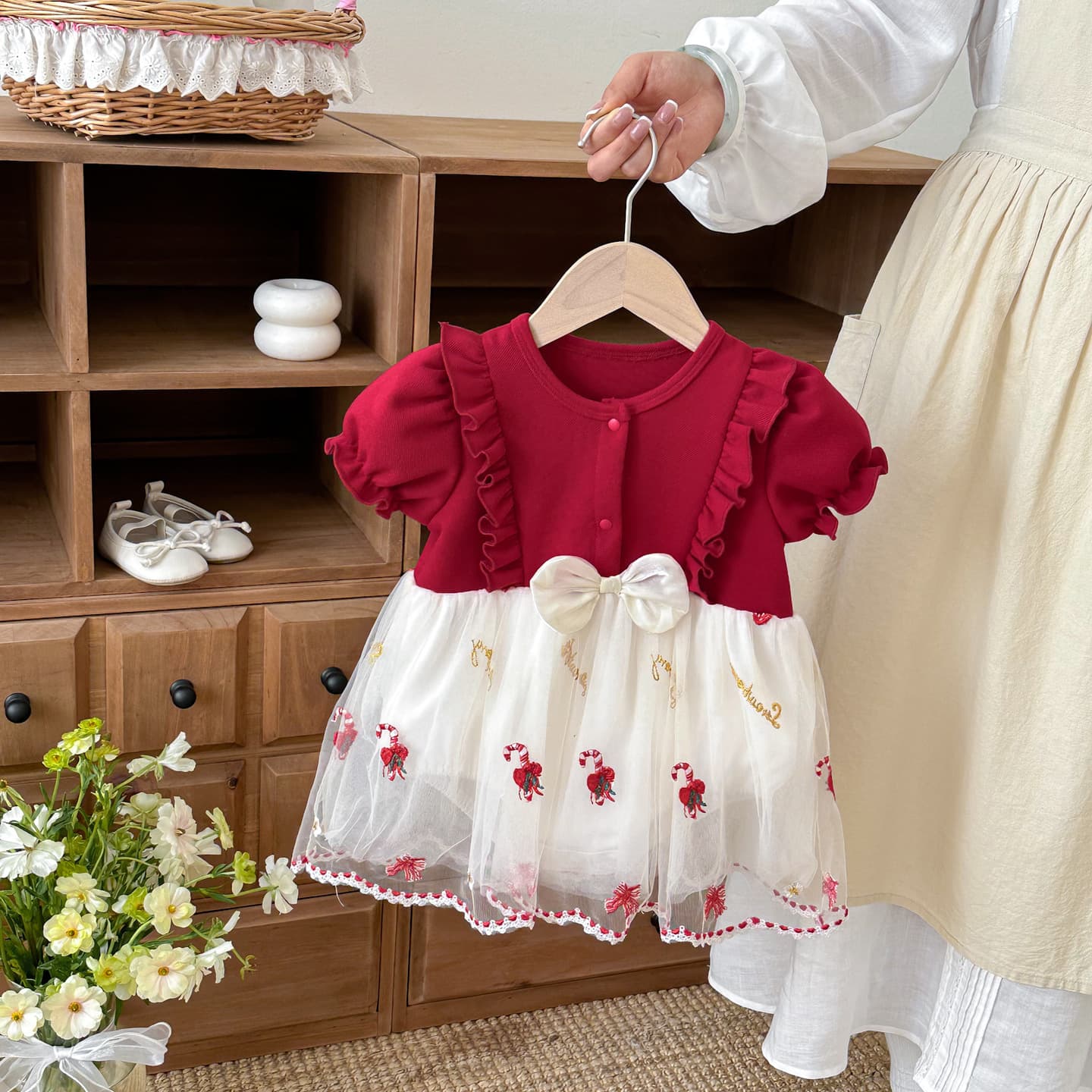 Girls Red Princess Dress 2026 New Embroidered Tulle Dress Stylish Baby Dress Lovely Lace Dress