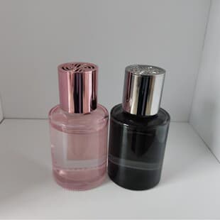 Car Flameless Scented Empty Bottle, Pink and Black Glass Bottle Wholesale, Hollow Metal Lid, In-Car Diffuser Refill Accessories